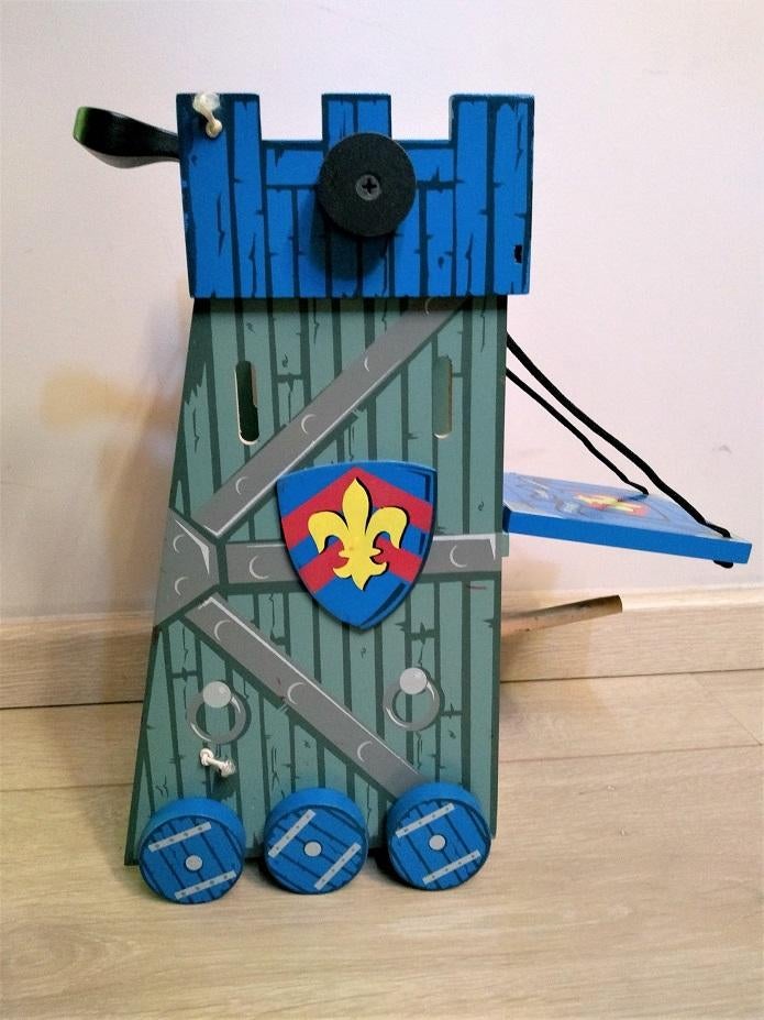 figurines PAPO / Le Toy Van - Tour de siège en bois, Kinderen en Baby's, Speelgoed | Actiefiguren, Ophalen, Gebruikt