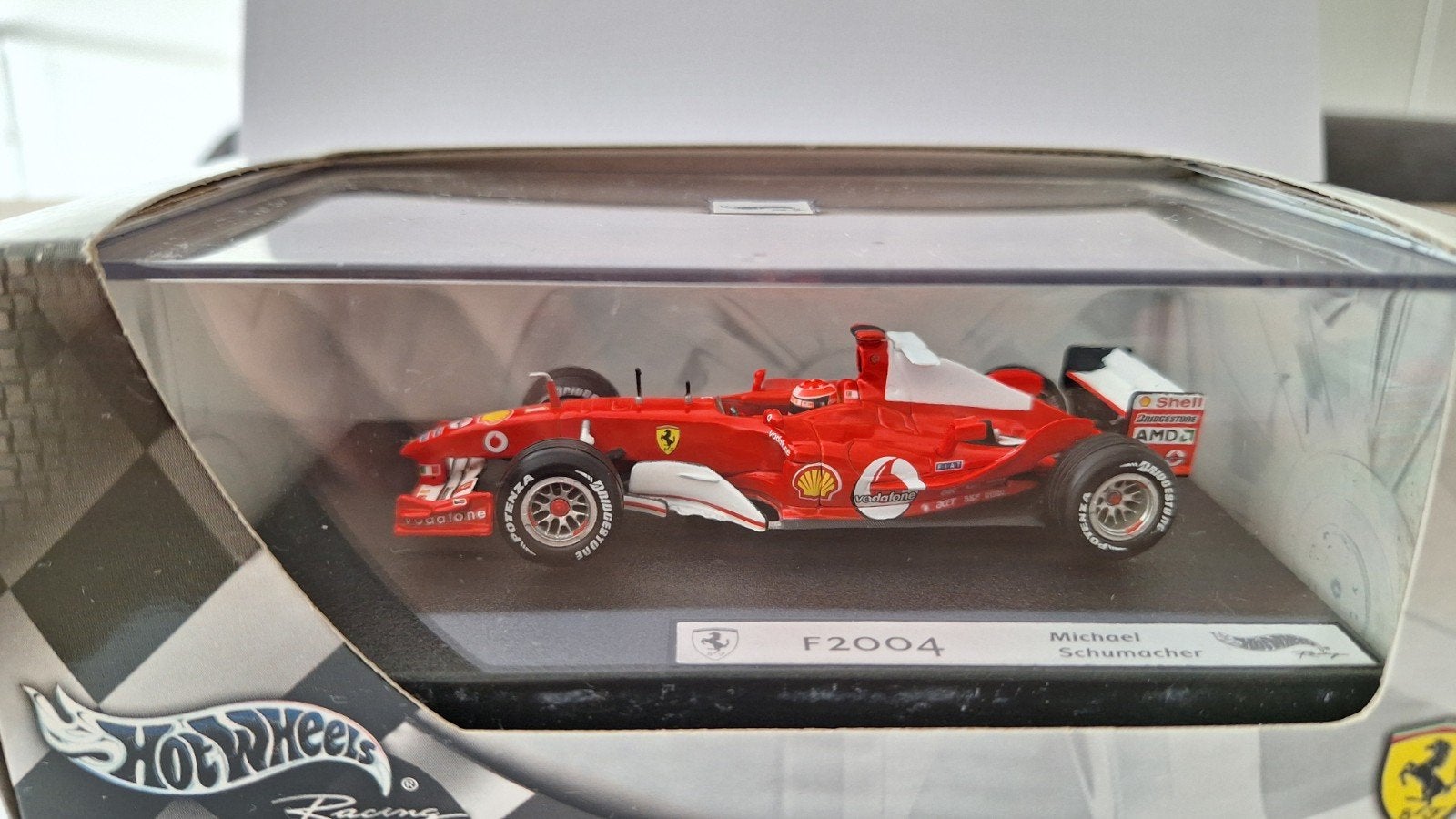 Hot Wheels 1:43 Ferrari F1 Team F2004 Michael Schumac, Enlèvement ou Envoi, Comme neuf, Voiture