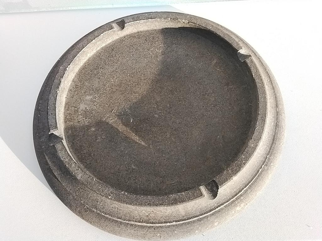 27 cm grote asbak in blauwe steen voor tuinterras, Ophalen of Verzenden