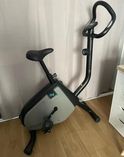 Vélo d’appartement en excellent état.