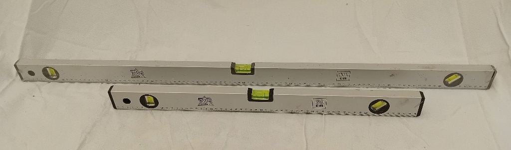 2 waterpassen - 60 & 100 cm, Ophalen of Verzenden, Zo goed als nieuw, Waterpas