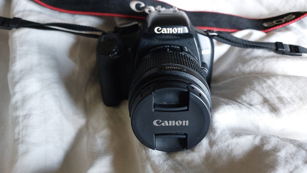 canon 450D + accessoires, TV, Hi-fi & Vidéo, Sans zoom optique, Canon, Chargeur, Enlèvement
