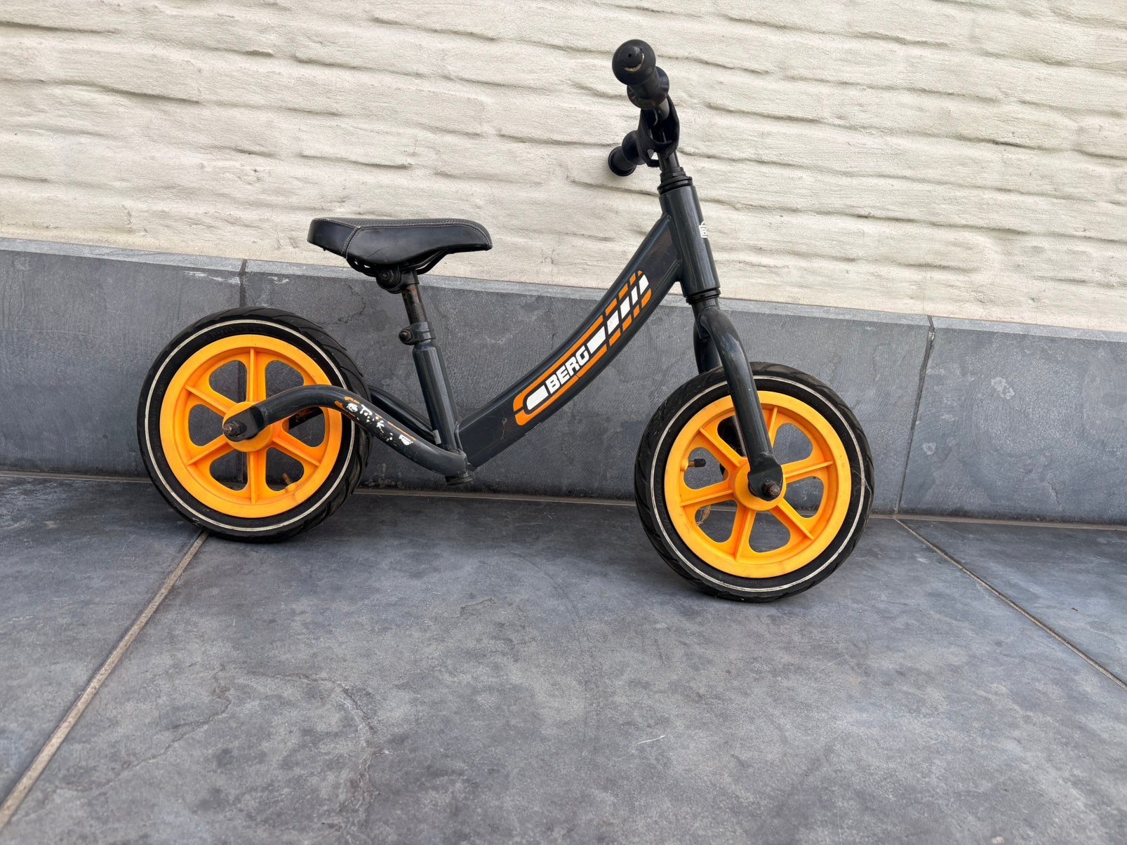 Loopfiets berg, Kinderen en Baby's, Speelgoed | Buiten | Voertuigen en Loopfietsen, Ophalen, Gebruikt, Loopfiets