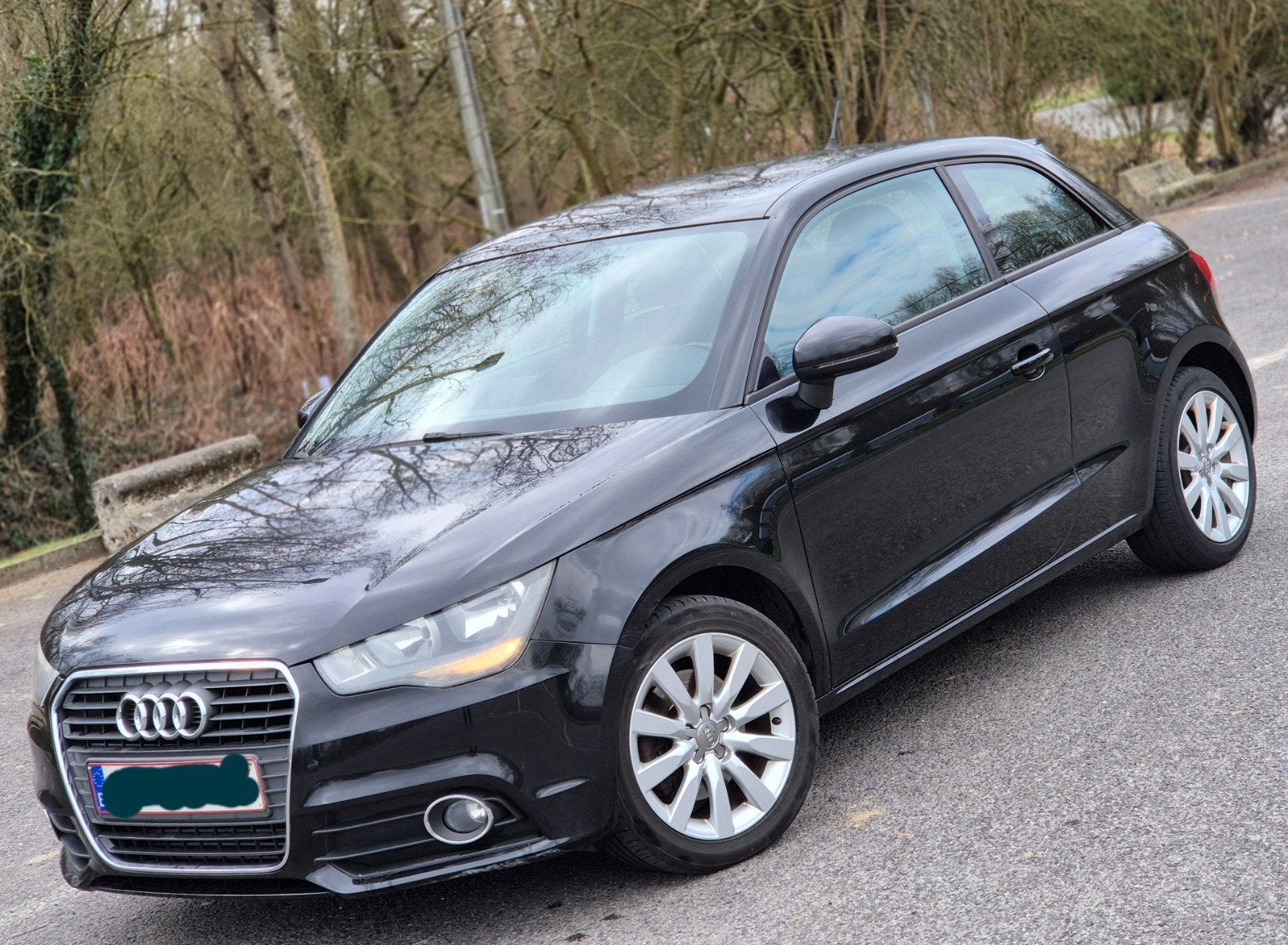 audi A1 16tdi 2010.130mkm 1prop gps clima 4500€, Autos, Euro 5, A1, Boîte manuelle, Noir