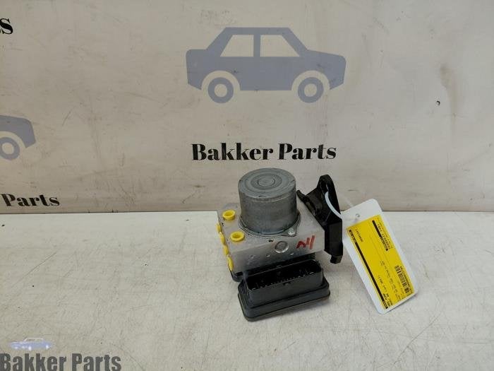 ABS Pomp van een Audi A4, Gebruikt, -, -, Audi
