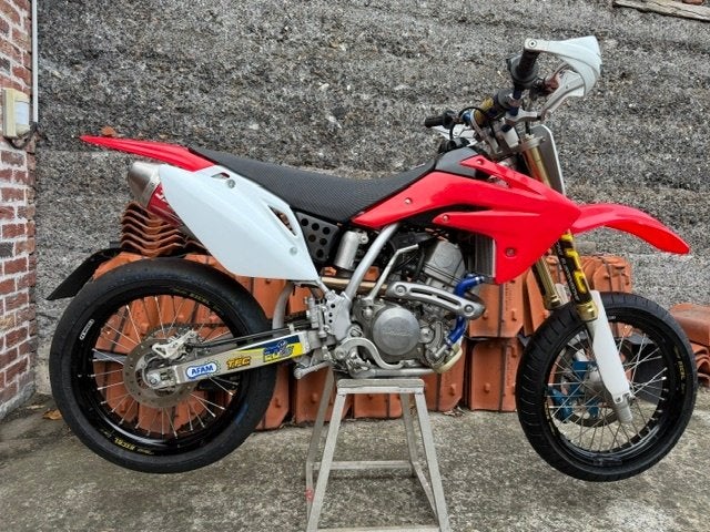 HONDA 150 CRF-R 2016 Supermotard 17 pouces, Motos, Occasion, Particulier, 150 cm³, Moto de cross