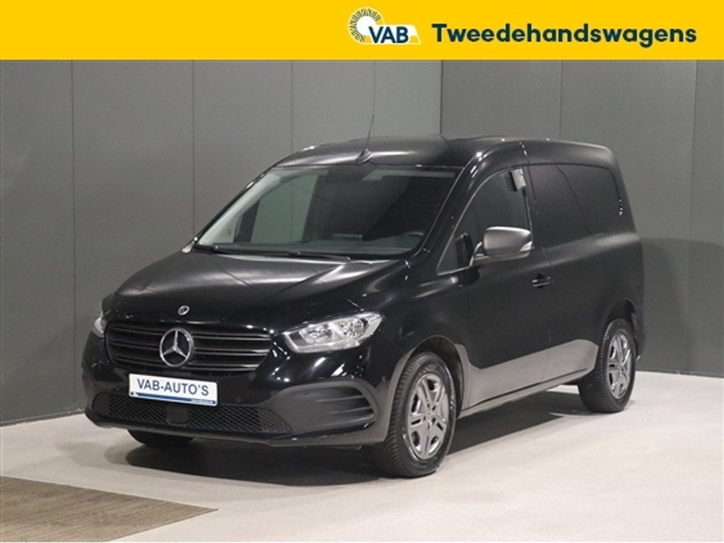 Mercedes-Benz Citan   citan 110 nav camera carplay 4 season, 75 kW, Monovolume, Zwart, Zwart