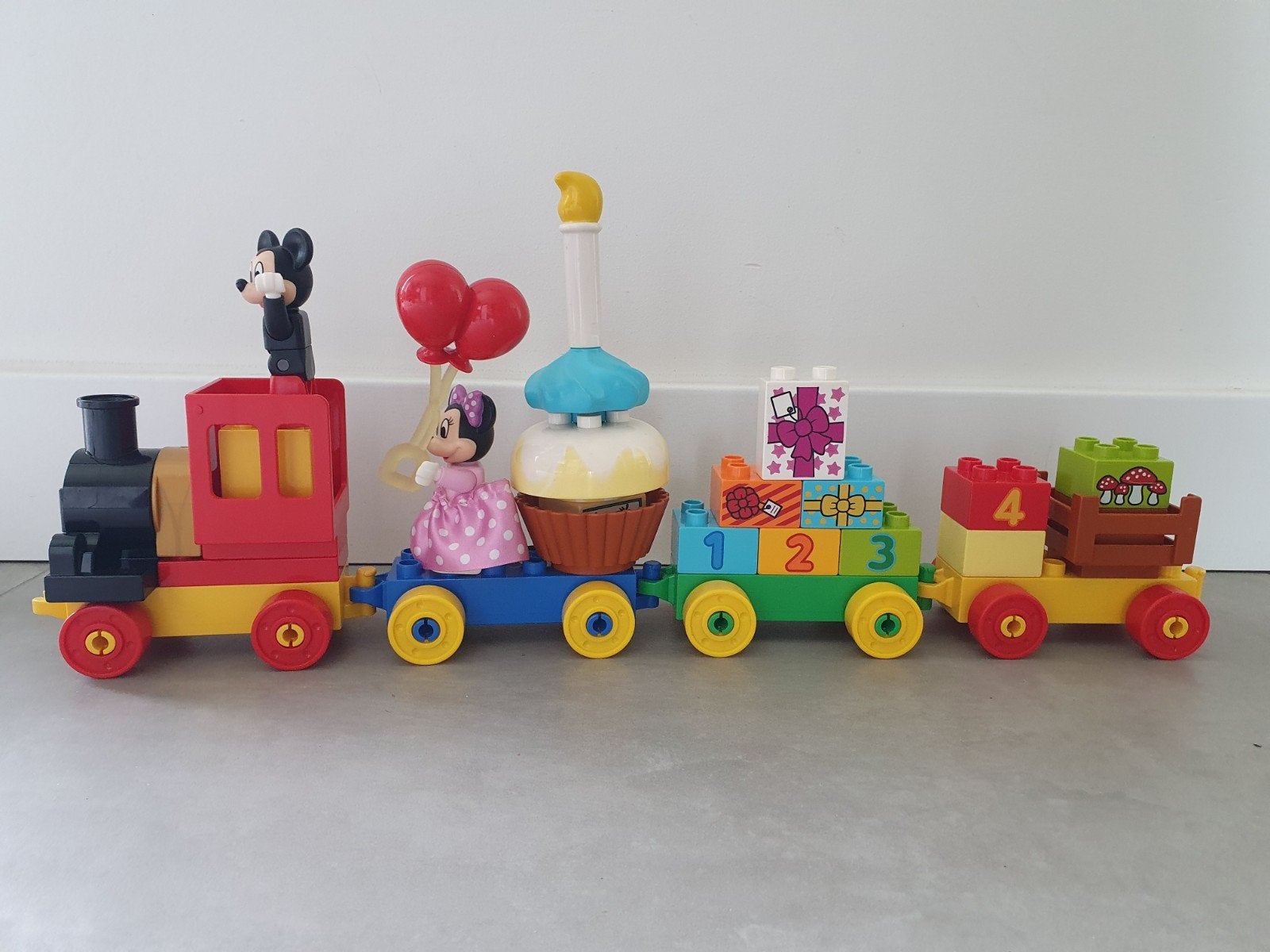 Duplo Mickey mouse trein, Ophalen, Compleet, Zo goed als nieuw, Complete set