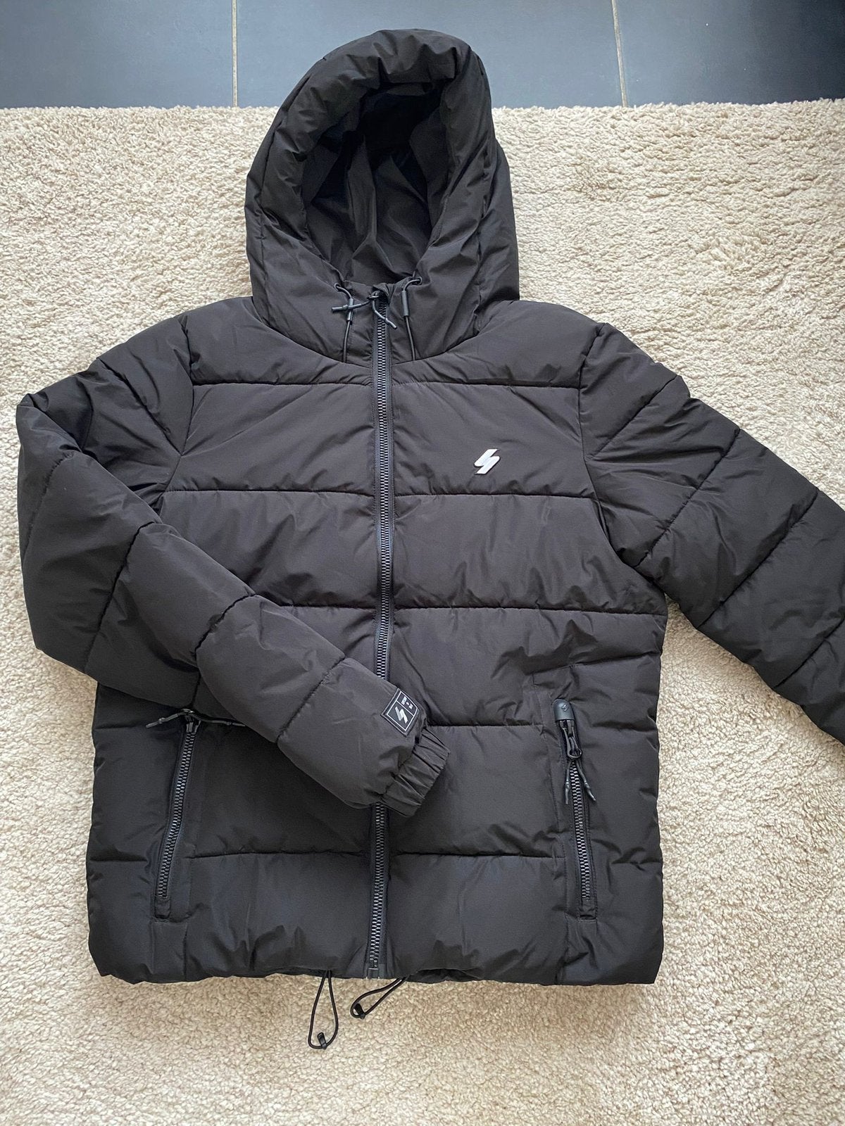 Vend veate superdry, Enlèvement, Comme neuf