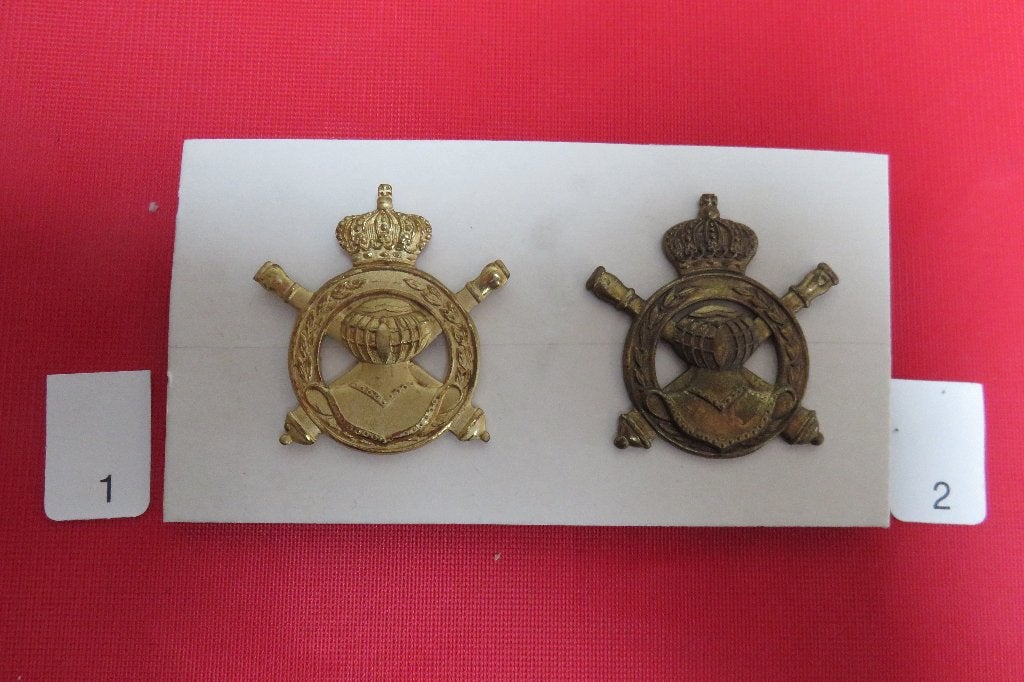 Insignes de béret : Blindés, Collections, Enlèvement ou Envoi, Armée de terre, Emblème ou Badge