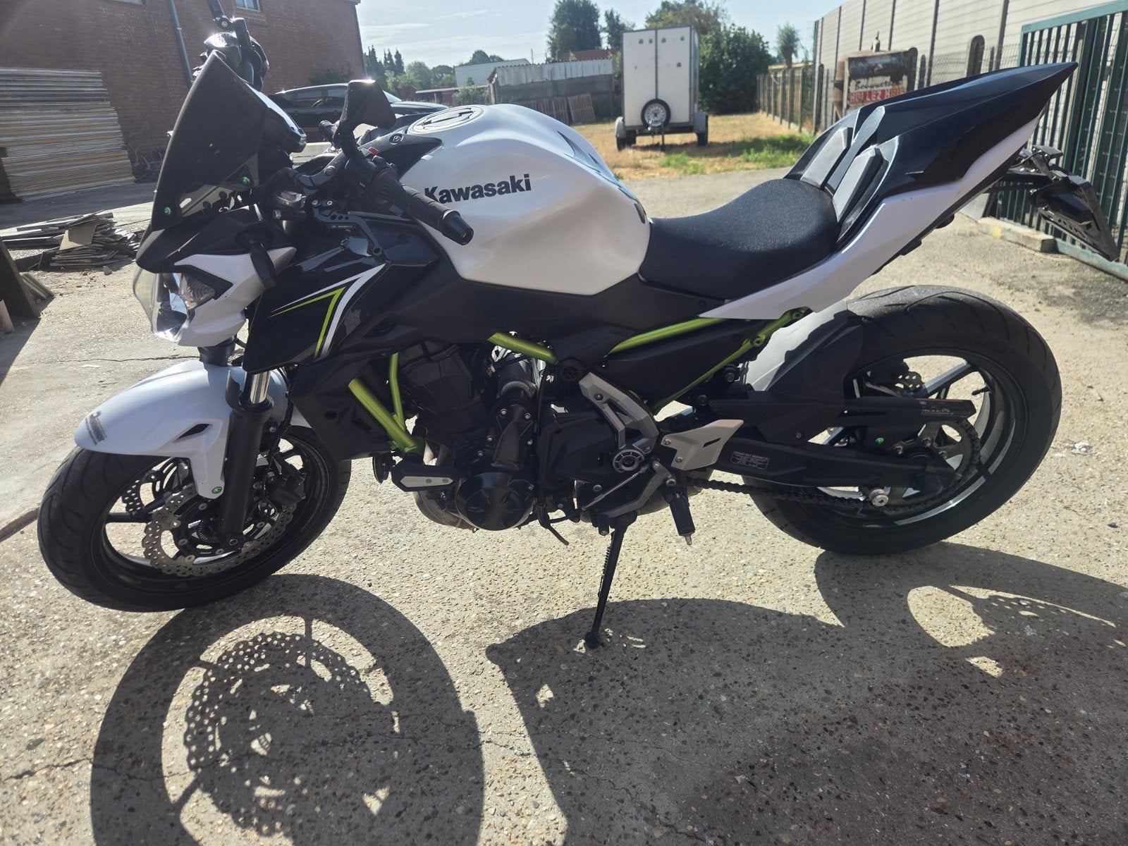 kawasaki Z650, Enlèvement, Utilisé