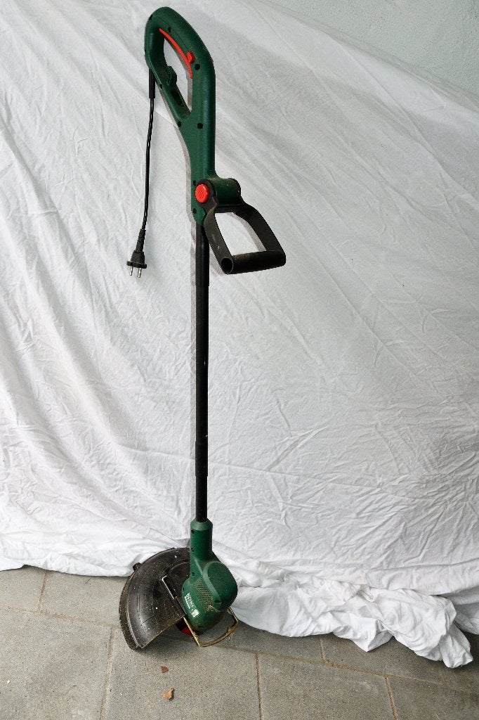 Grastrimmer Bosch easy grascut 23, Ophalen, Gebruikt, Minder dan 10 cm, Bosch