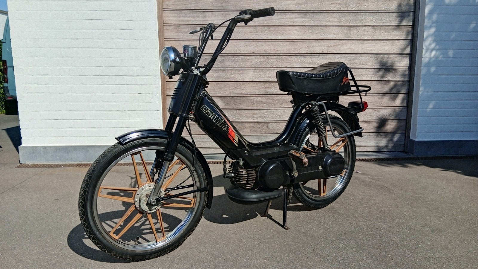 Honda Camino Classe B sport.