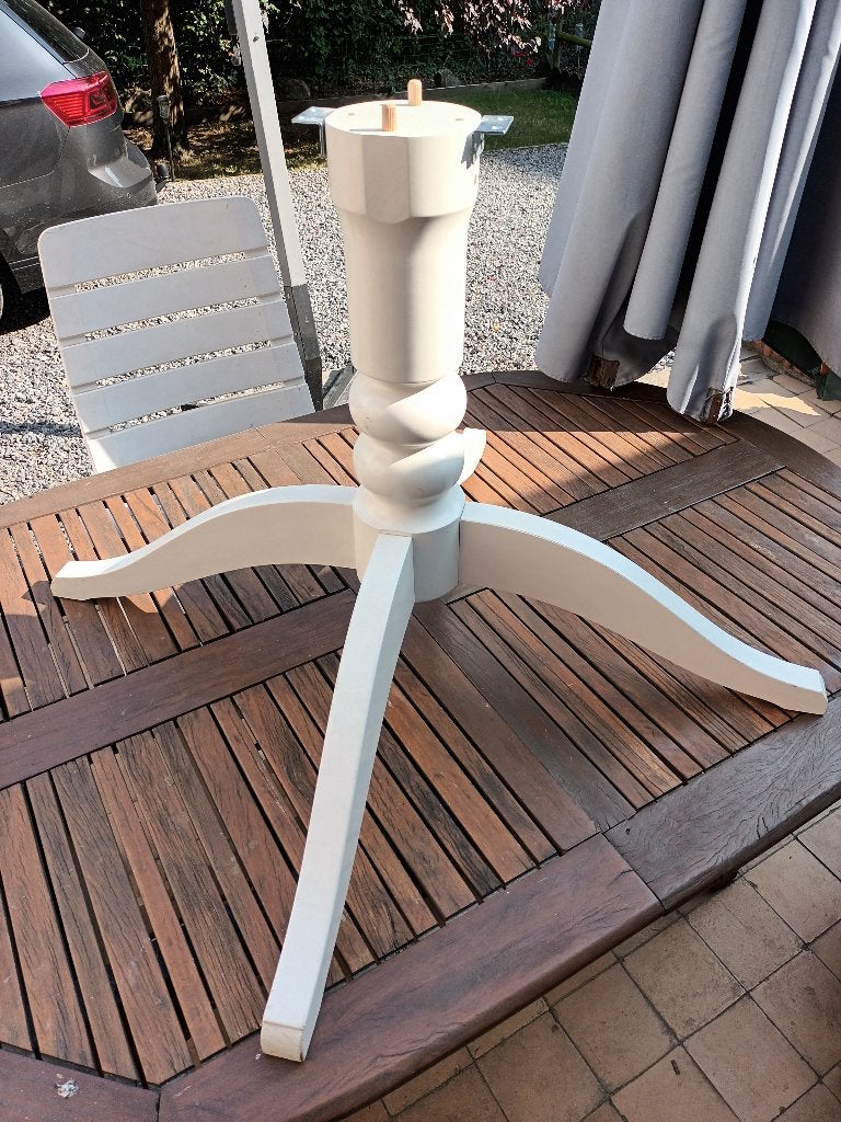 Sterke tafelpoot., Ophalen, 50 – 75, Gebruikt, 100 tot 150 cm