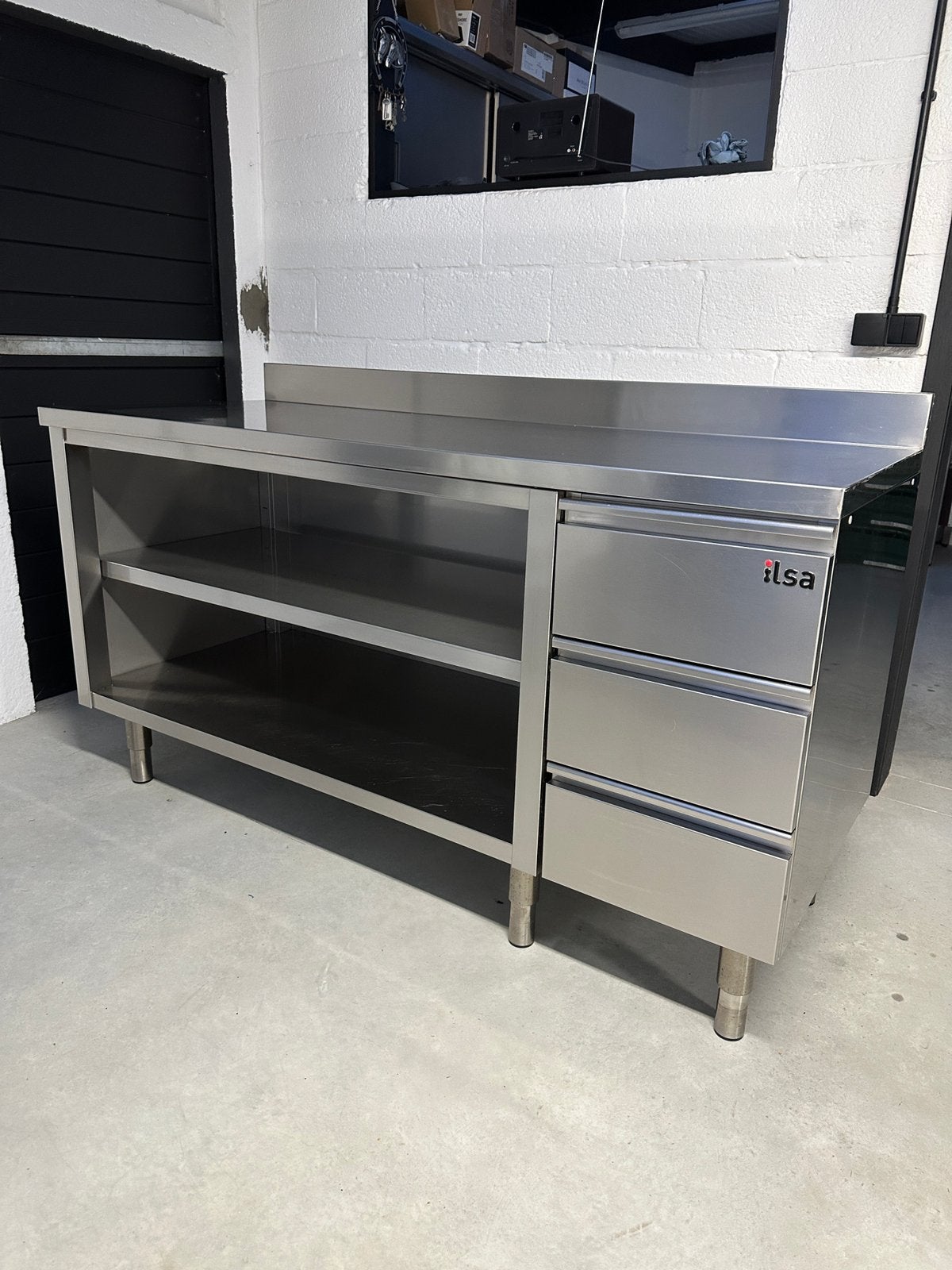 Zeer nette rvs werktafel met schuiven, Ophalen