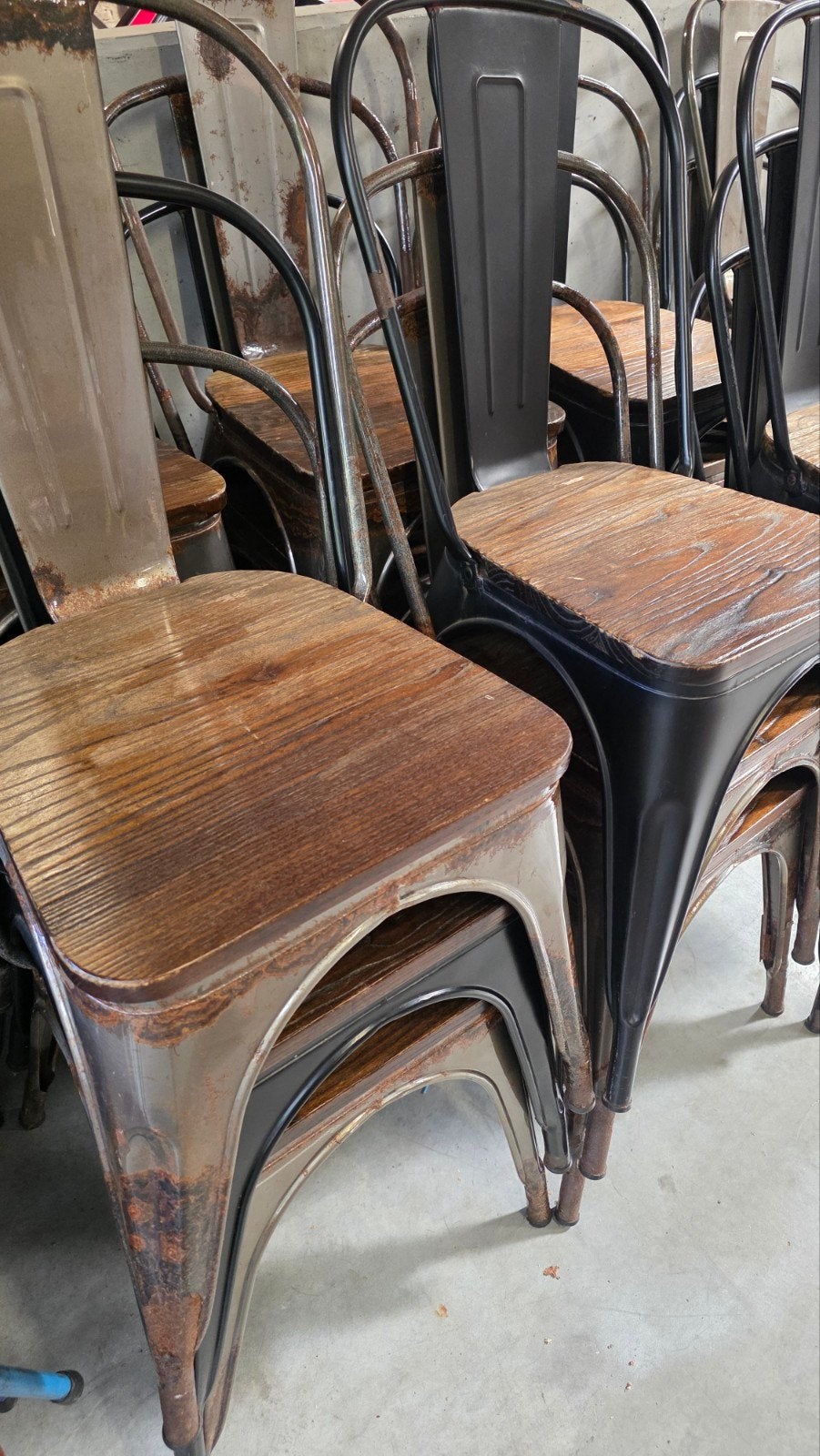 industriële Tolix stoelen tafels horeca bar cafe lot partij, Hobby en Vrije tijd, Ophalen of Verzenden