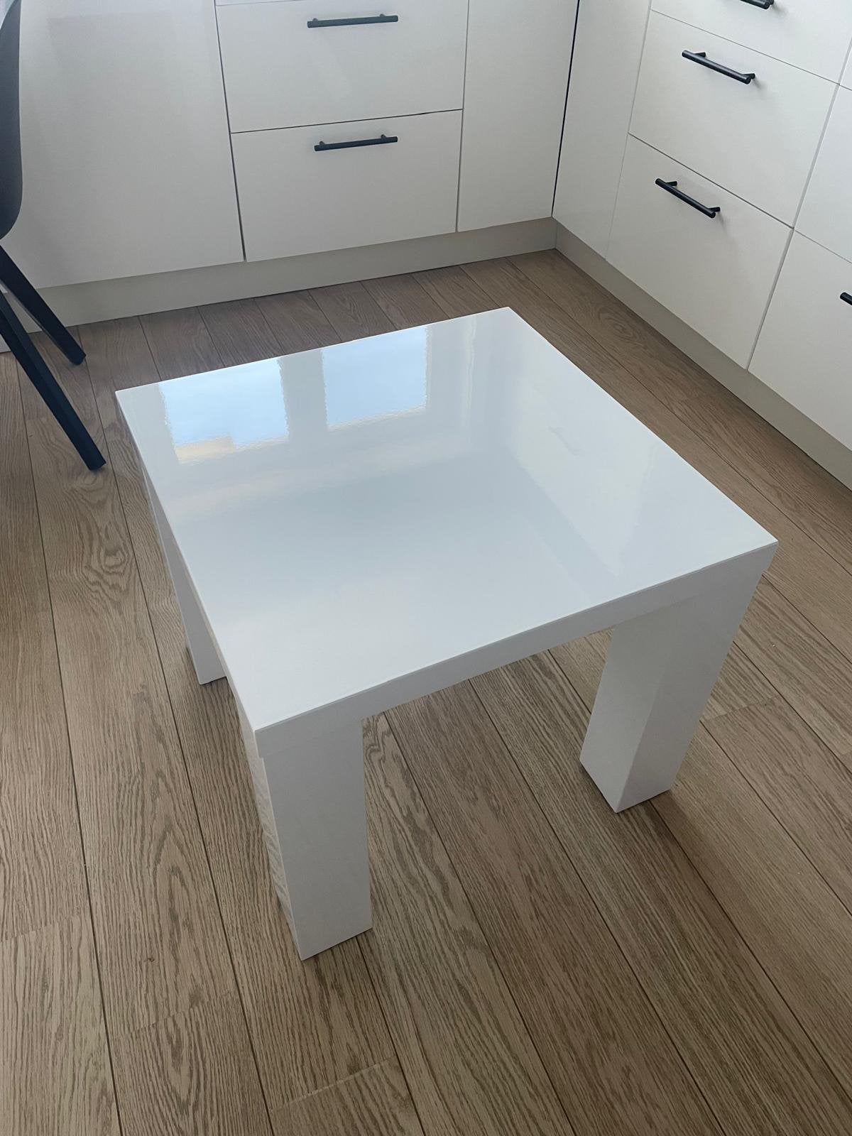 Petite table blanc laquer, Enlèvement, Comme neuf