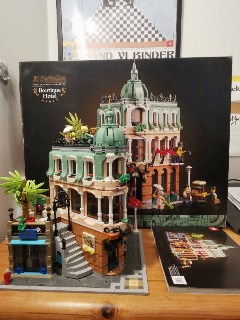Lego Boutique hotel, Enfants & Bébés, Jouets | Duplo & Lego, Lego, Ensemble complet, Comme neuf, Enlèvement