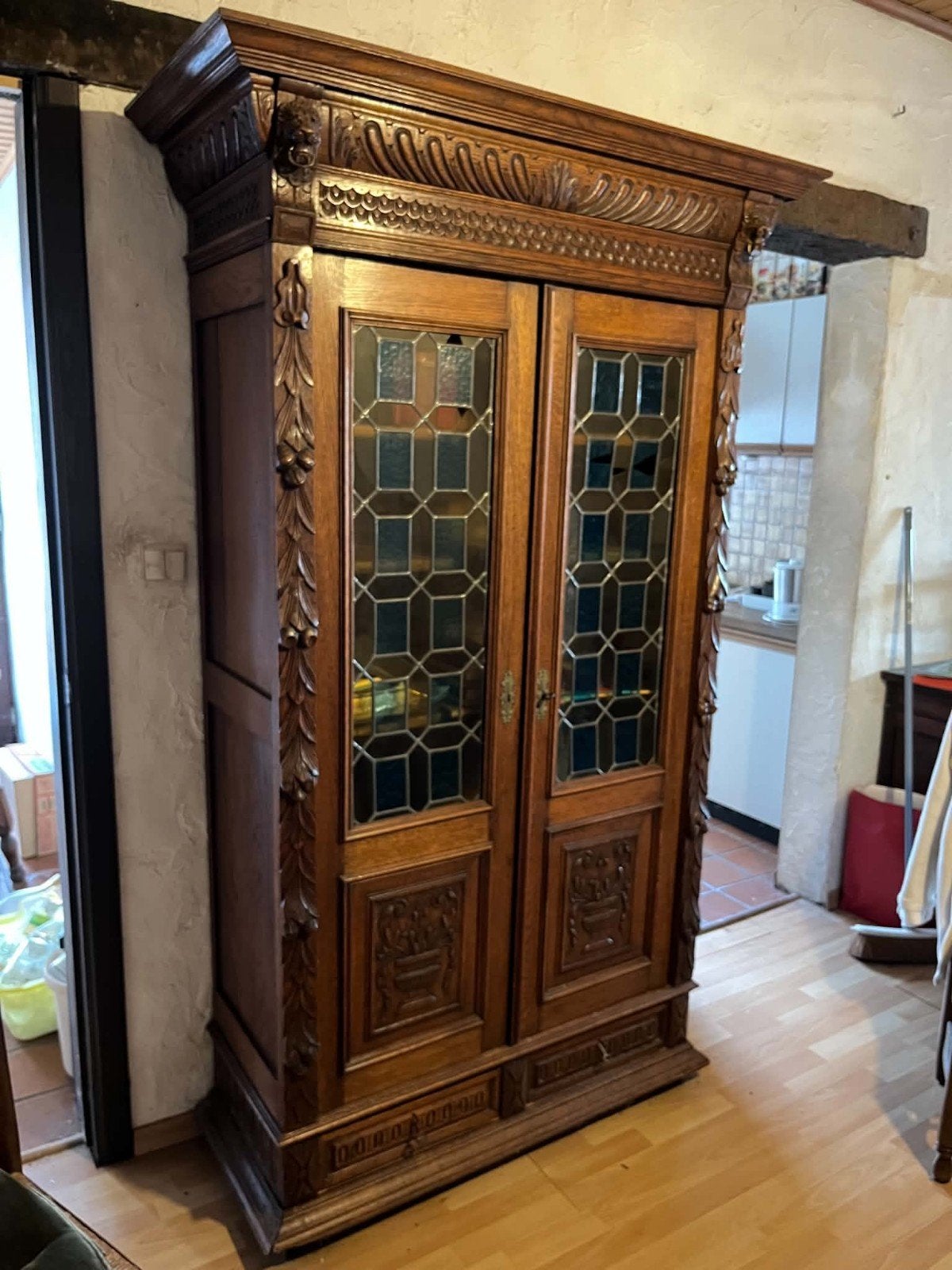 Ancienne bibliothèque, Enlèvement