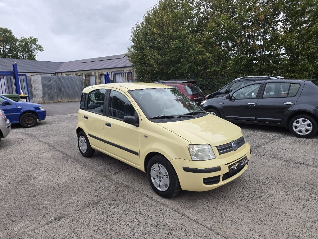 Fiat panda 1200 essence 2005 145000km GARANTIE, Autos, 1242 cm³, Achat, Anti démarrage, Jaune