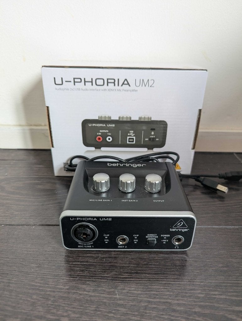 Interface audio USB Behringer U-Phoria UM2, TV, Hi-fi & Vidéo, Appareils professionnels, Utilisé, Audio, Enlèvement ou Envoi