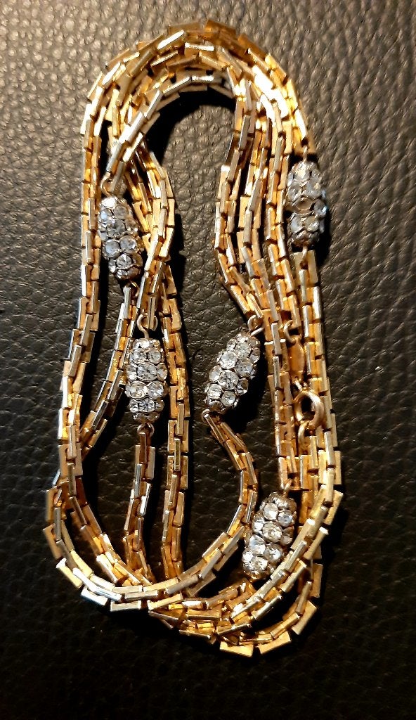 mooie lange ketting christian dior, Handtassen en Accessoires, Ophalen of Verzenden, Zo goed als nieuw, Overige kleuren, Overige materialen
