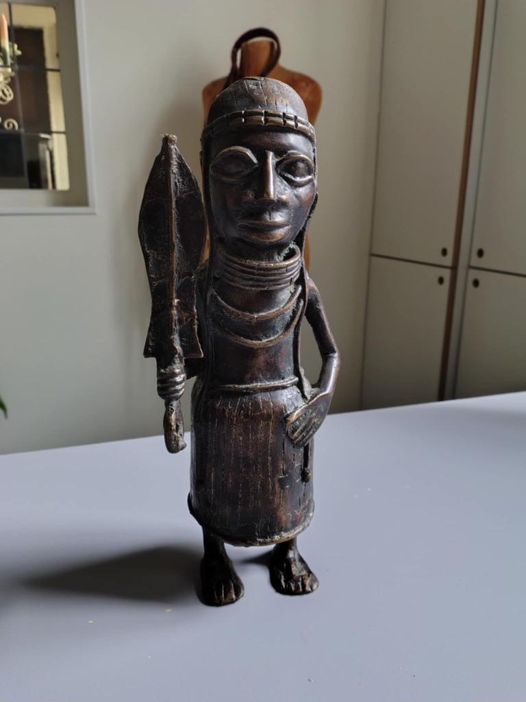 Bronzen beeld uit Nigeria, authentiek,, Antiek en Kunst, Ophalen