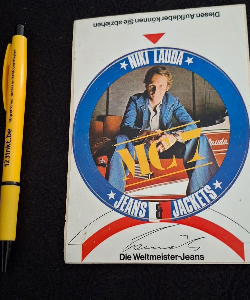 Autocollant vintage Niki Lauda MC7 Jeans, pilote de Formule, Collections, Enlèvement ou Envoi, Comme neuf, Voiture ou Moto