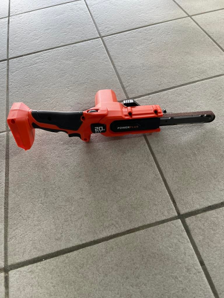 Powerplus dual schuurmachine, Ophalen, Zo goed als nieuw