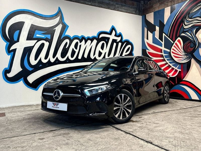 Mercedes-Benz Classe A e*PHEV*CARPLAY*ZETELVERW.*CAMERA*, Auto's, 4 deurs, Gebruikt, 4 cilinders, Zwart
