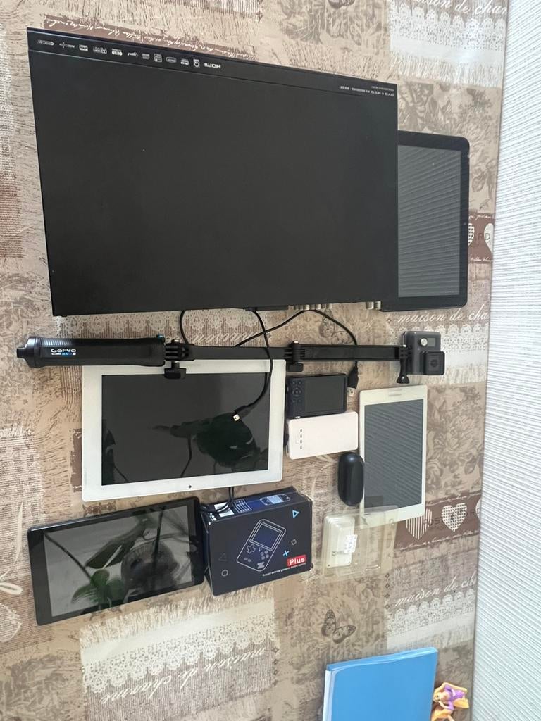 Elektronica lot – tablets, gameconsole(400 games)action cam, Ophalen, Zo goed als nieuw