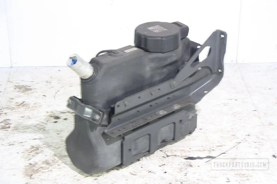 Mercedes-Benz Exhaust System AdBlue Tank Atego 25 ltr., Enlèvement, Utilisé