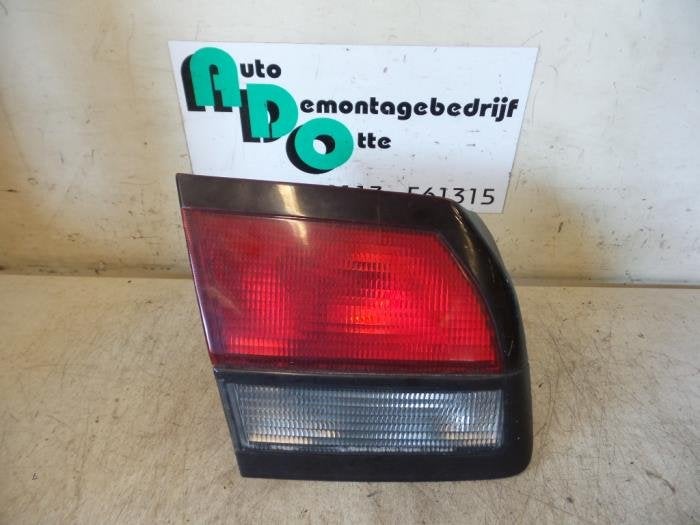 Achterlicht links van een Mazda 626 (626 GF 97-), Gebruikt, -, -, Ophalen of Verzenden