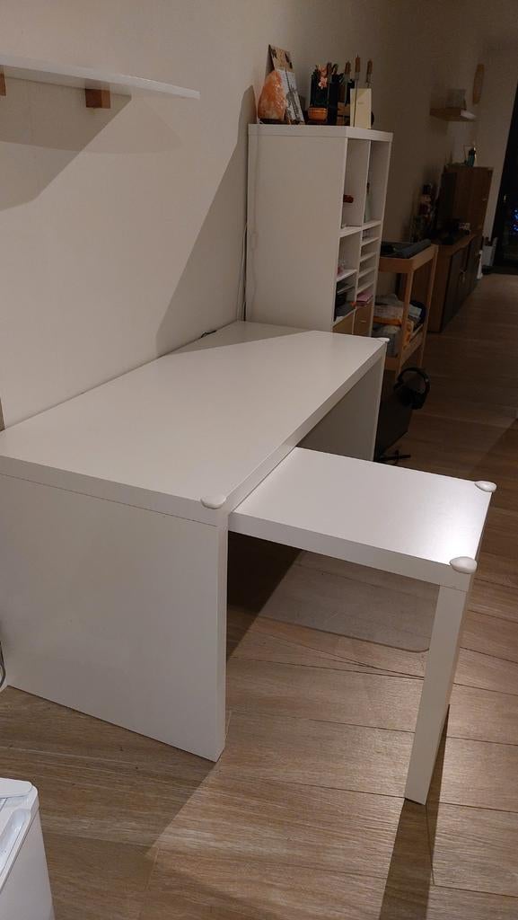 Bureau, Ophalen