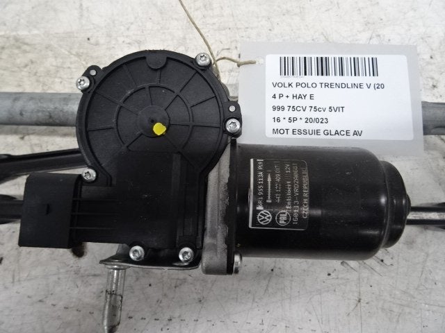 MOTEUR ESSUIE-GLACE AVANT Polo V (6R) (6R1955113A), Autos : Pièces & Accessoires, Volkswagen, Mevr. I. Hauben, Utilisé, Rue de l'Espoir 34 34
4030  GRIVEGNÉE, BE