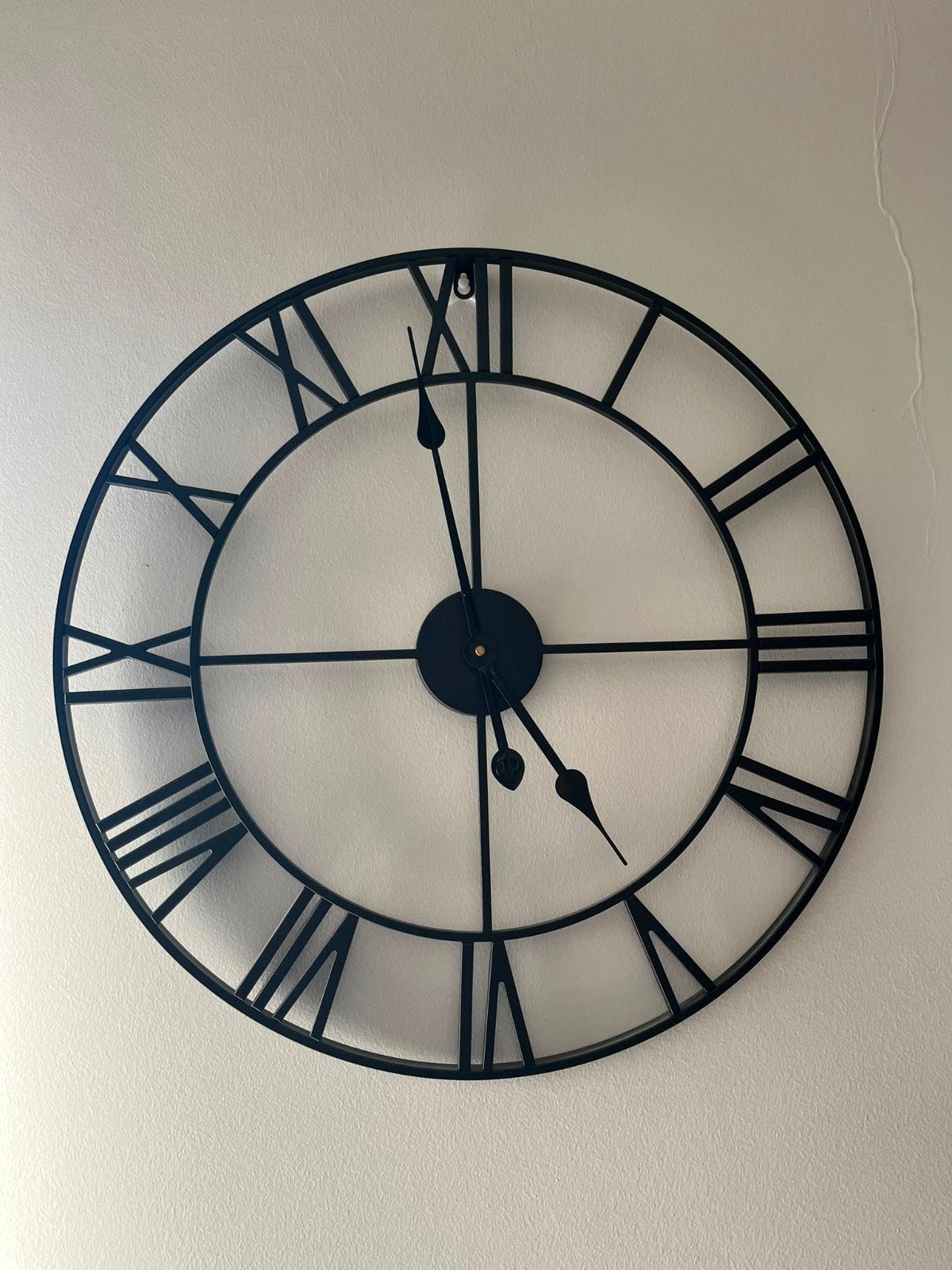 Wandklok - Retro style
Met romeinse cijfers, Huis en Inrichting, Woonaccessoires | Klokken, Ophalen, Wandklok, Analoog, Werkt op batterijen