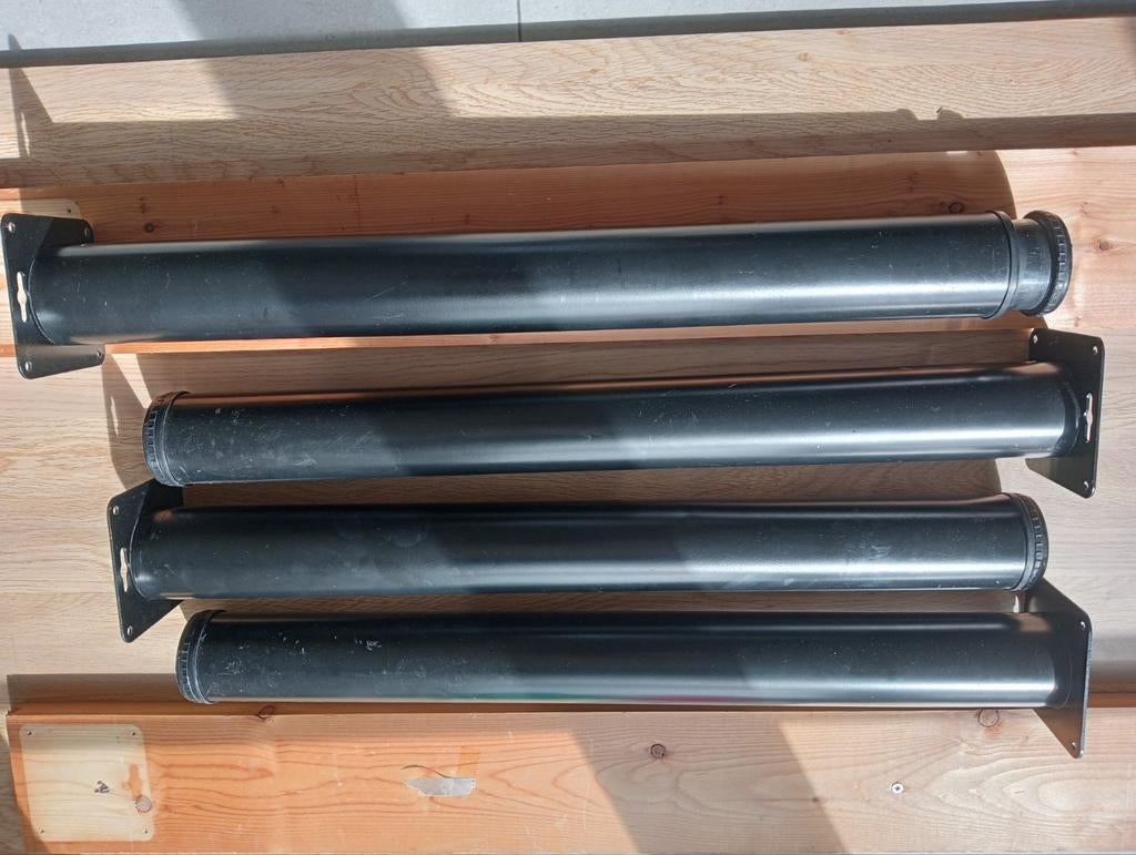 Metalen tafelpoten, Enlèvement