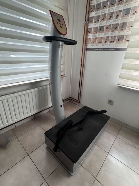 Body coach, Sport en Fitness, Ophalen, Gebruikt, Trilplaat, Benen