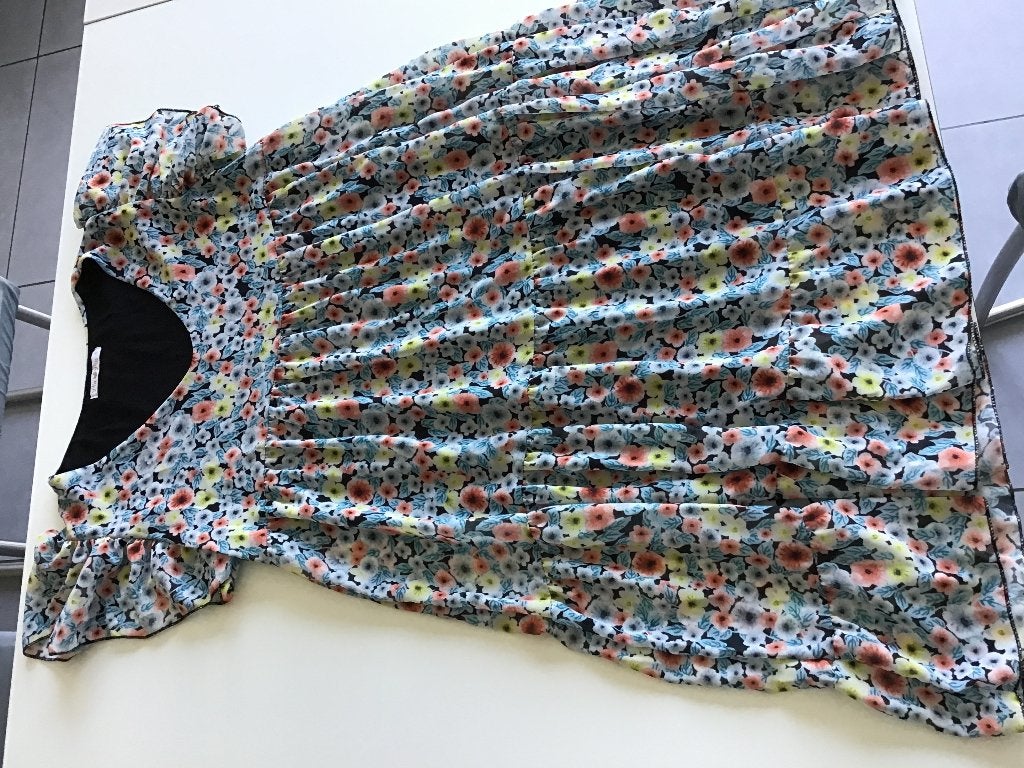 Gebloemd kleedje, Kleding | Dames, Maat 38/40 (M), Meerkleurig, Piu Piu, Ophalen of Verzenden