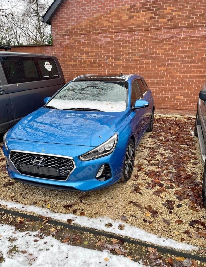 Hyundai i30  Kombi 1.4 T-GDI DCT Family+, Automaat, Break, I30, Particulier
