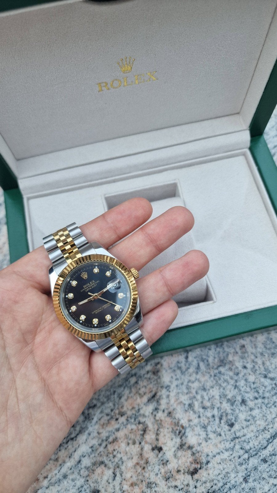 Rolex datejust incl. Doos etc. Black dial

41mm, Ophalen of Verzenden, Waterdicht, Nieuw, Rolex