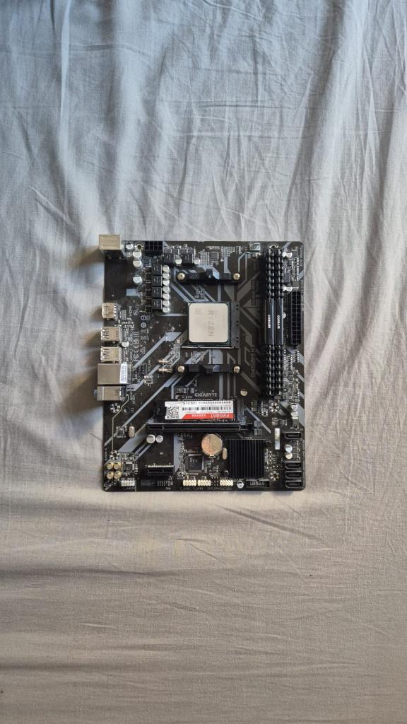AMD Ryzen 5 5500, motherboard, 16gb ram and 512gb  ssd, Computers en Software, Processors, Ophalen, 6-core, Gebruikt, AMD Ryzen 5
