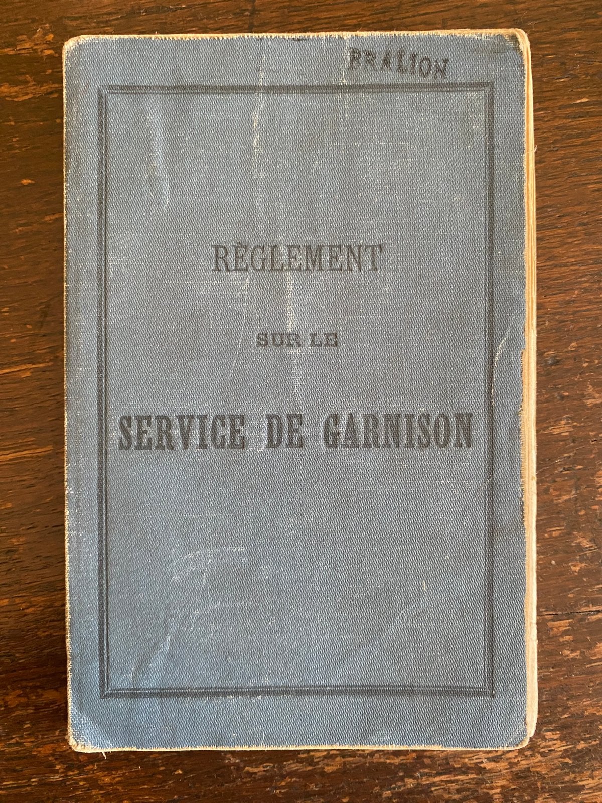 ABBL - Règlement de 1909 sur le service de garnison, Enlèvement ou Envoi, Armée de terre, Livre ou Revue