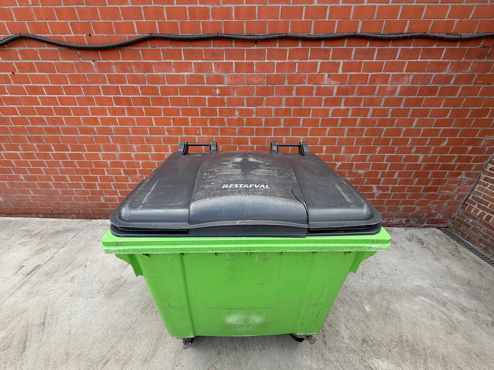 Rolcontainer, Tuin en Terras, Bergingen en Tuinkasten, Zo goed als nieuw, Containerberging, Kunststof, Ophalen