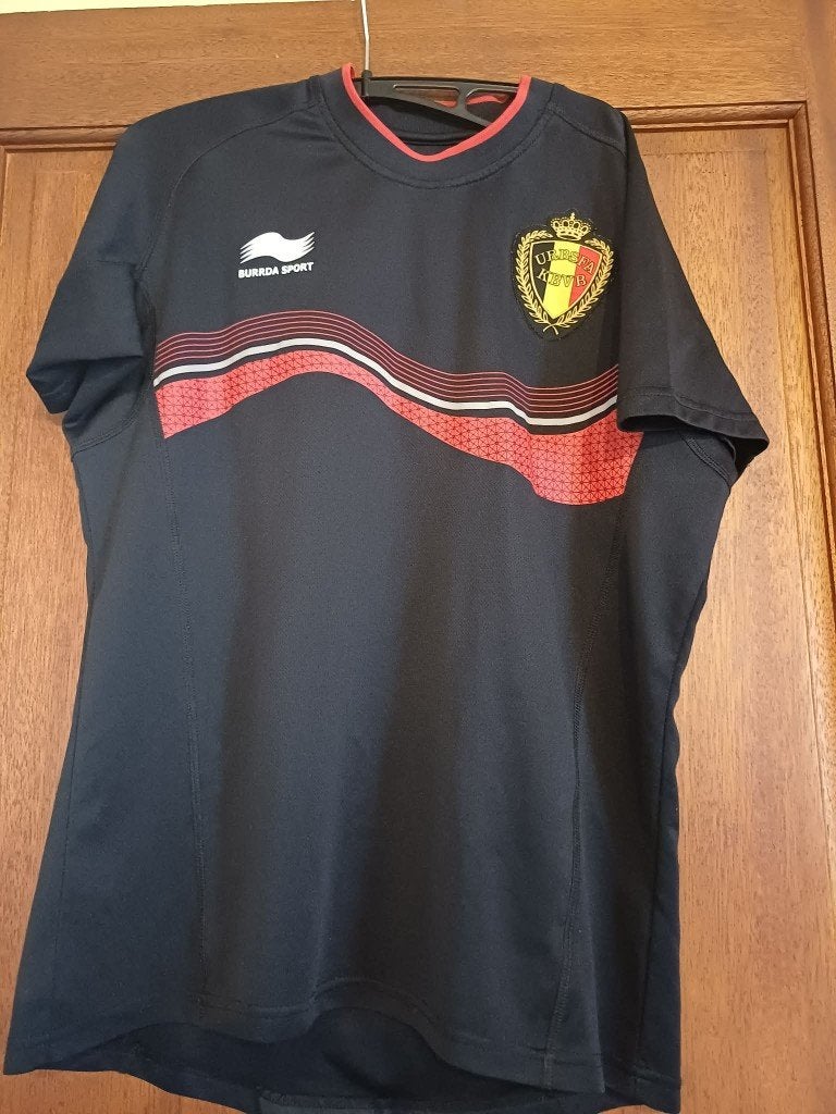 Belgisch trainingsshirt 2012-2014 — Burrda Sport, Maat M, Verzenden, Zo goed als nieuw, Shirt