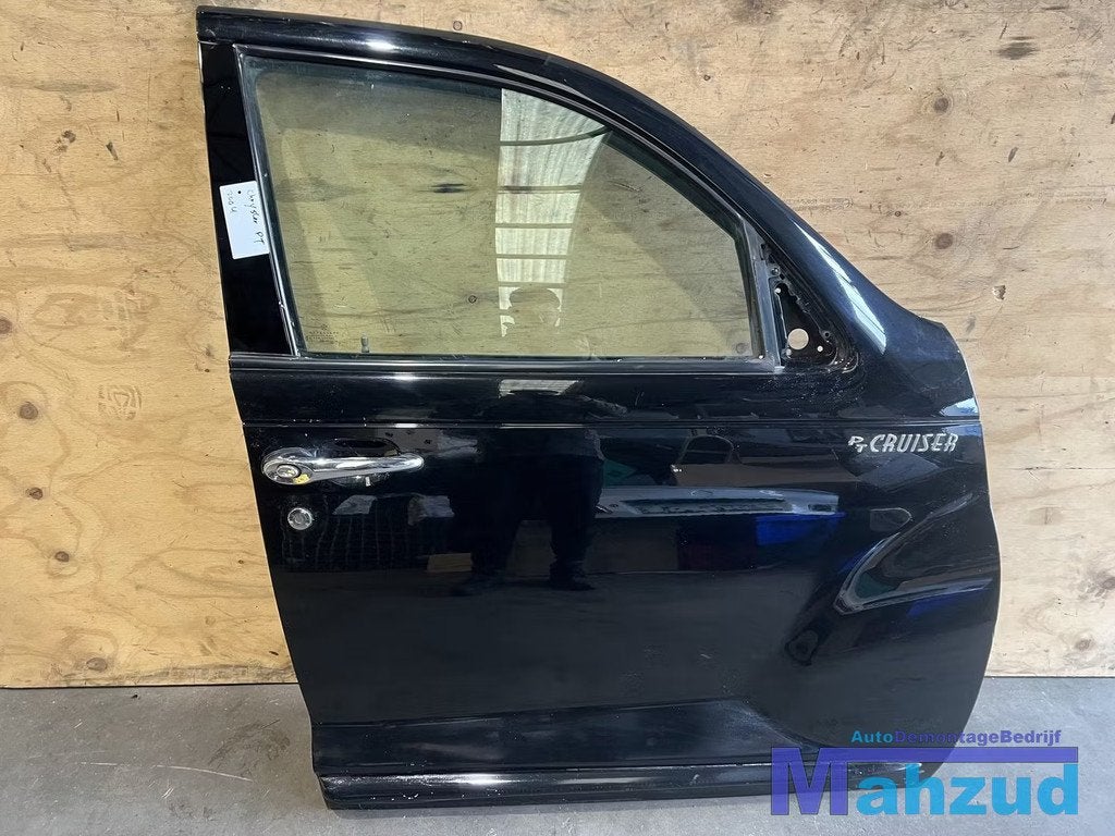 CHRYSLER PT CRUISER zwart rechts voor deur 2000-2010, Taurusavenue 1
2132 LS  Hoofddorp, NL, Stellantis N.V., Chrysler, Info@stellantis.com