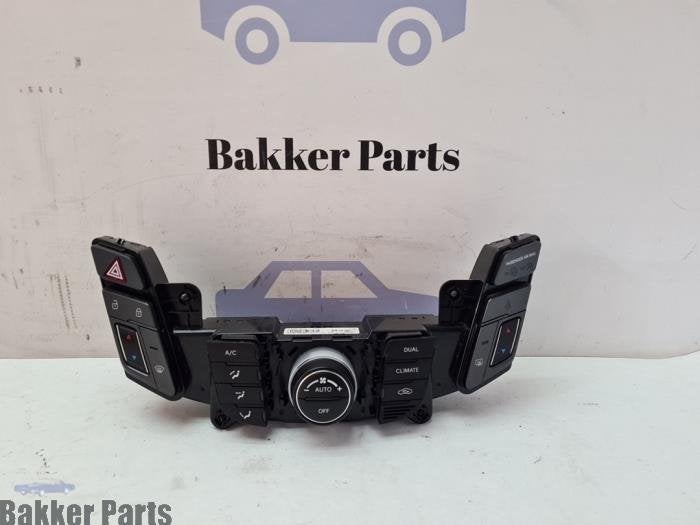 Panneau de commandes chauffage d'un Hyundai I40, -, -, 3 mois de garantie, Utilisé