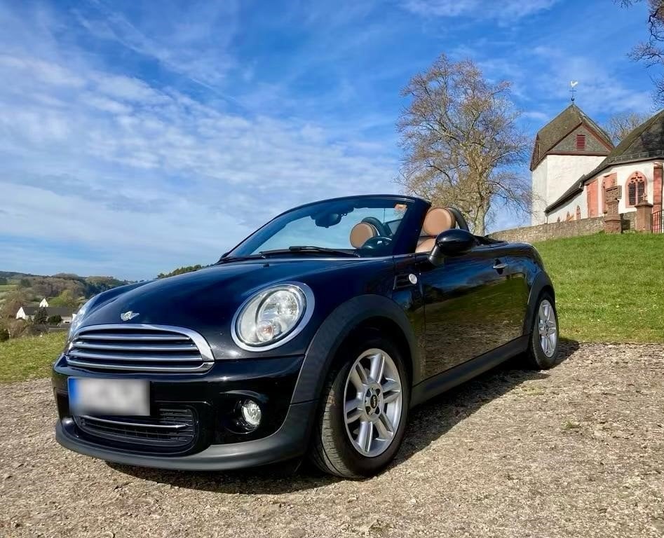 Mini Cabrio Cooper Roadster: Belle comme élégante à voir, Autos, Mini, Particulier, Cabrio, ABS, Airbags, Air conditionné, Alarme