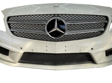 Bumper Mercedes A Klasse W176 AMG 2013-2015 Voorbumper, Gebruikt, Mercedes-Benz AG, Mercedes-Benz, Mercedesstrasse 120
70372  Stuttgart, DE
