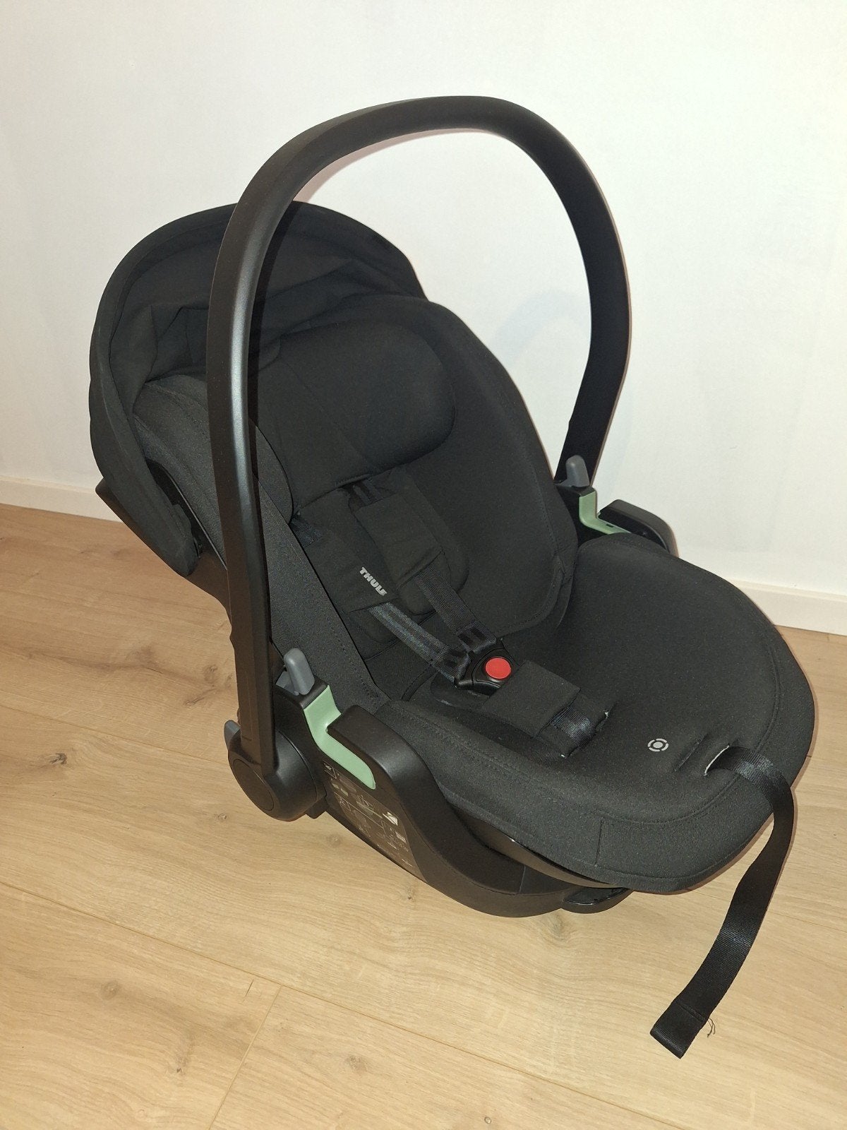 Thule Maple autostoel + draaibare Thule Alfi Isofix-basis, Kinderen en Baby's, Autostoeltjes, Slaapstand, Zo goed als nieuw, Isofix